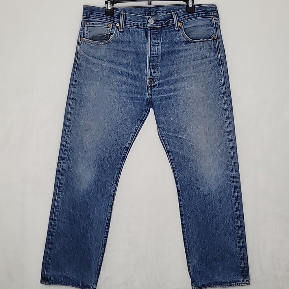 Levi's 501 Button‎ Fly Straight Leg Jeans Size 36 x 30